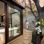 &Beyond Ngala Safari Lodge Bathroom External